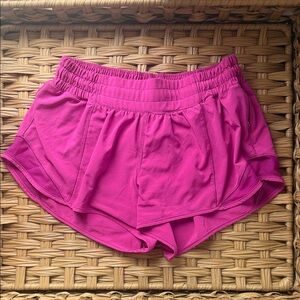 Lululemon Hotty Hot Shorts Fusha Color Size 6